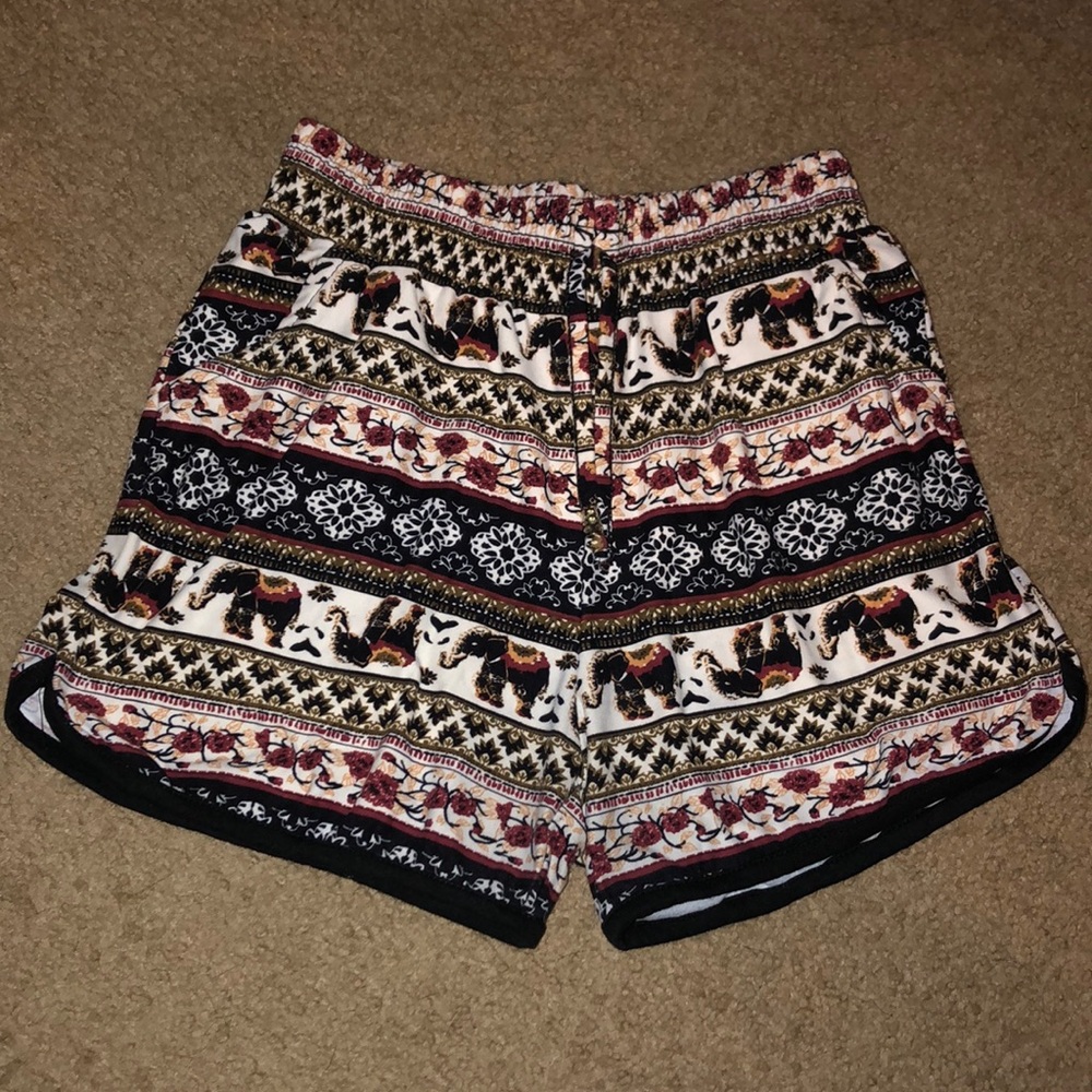 Soft elephant shorts
